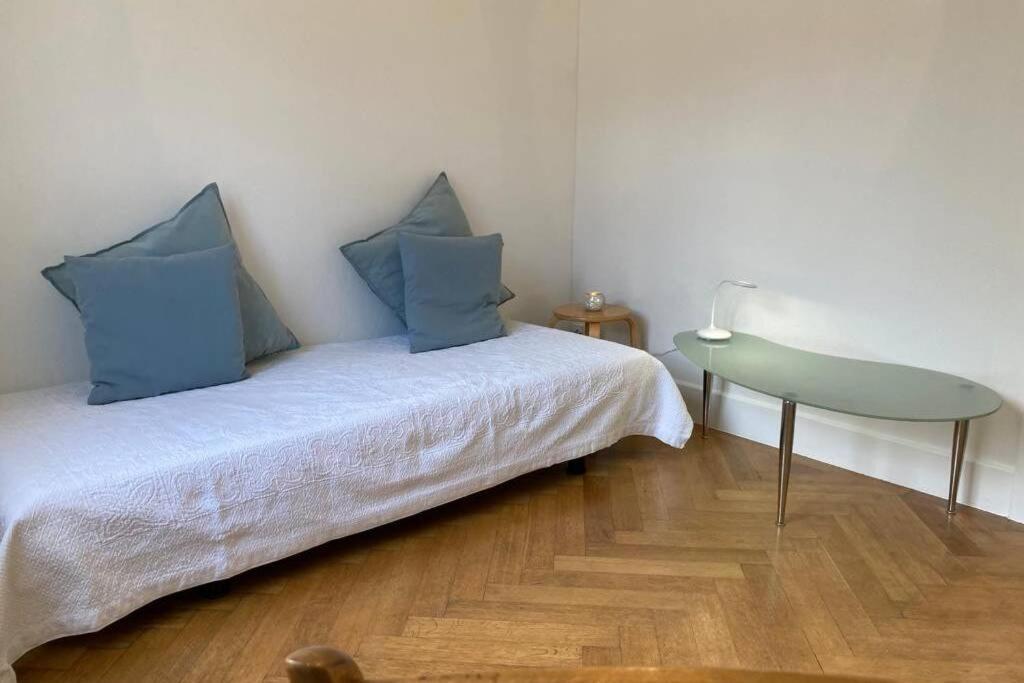 Parking & Appartement 2 Pieces Sans Traffic Lausanne Luaran gambar